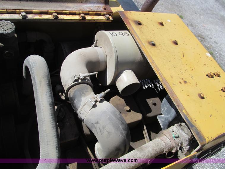 image for item D3185 Bomag BW161AD vibratory roller