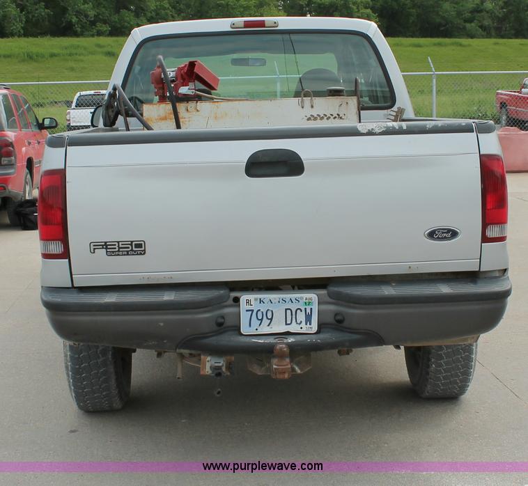 image for item D4010 2001 Ford F350 XL Super Duty