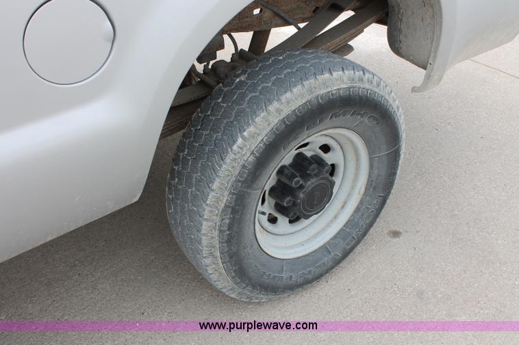 image for item D4010 2001 Ford F350 XL Super Duty