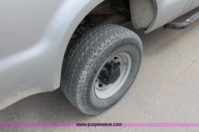 image for item D4010 2001 Ford F350 XL Super Duty