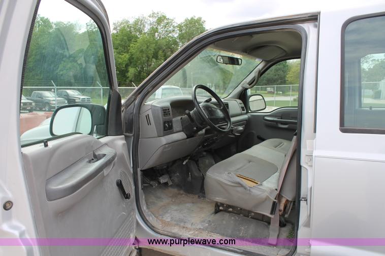 image for item D4010 2001 Ford F350 XL Super Duty