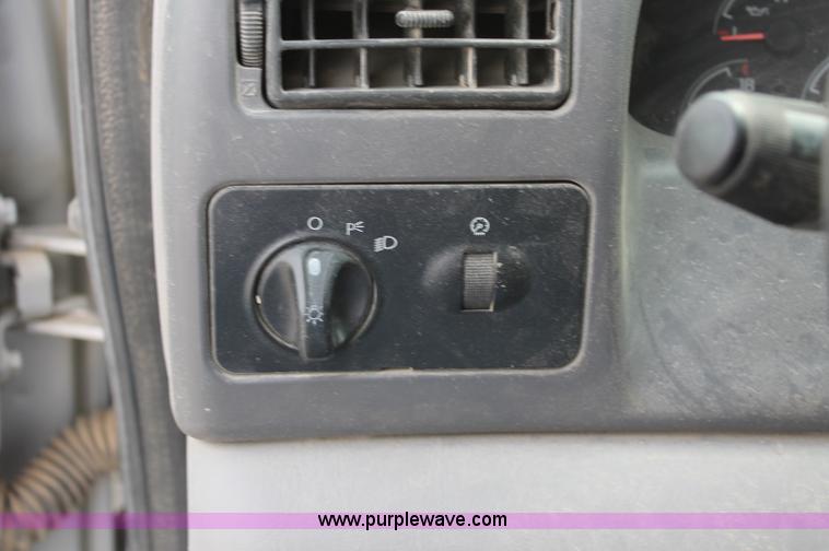 image for item D4010 2001 Ford F350 XL Super Duty