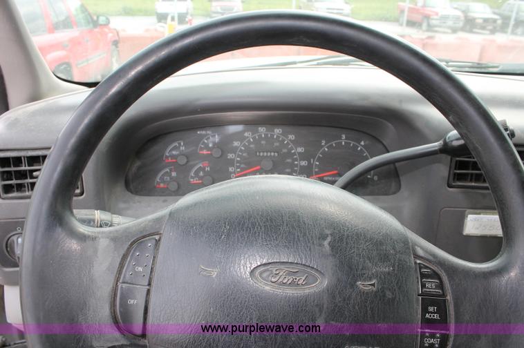 image for item D4010 2001 Ford F350 XL Super Duty