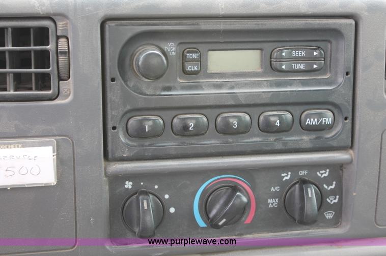 image for item D4010 2001 Ford F350 XL Super Duty