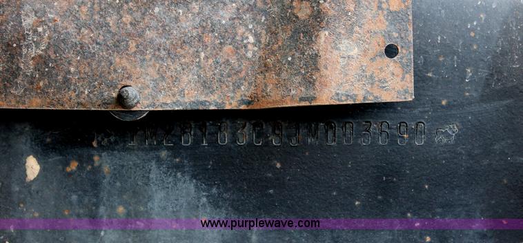 image for item D4012 1988 Mack Econodyne water truck