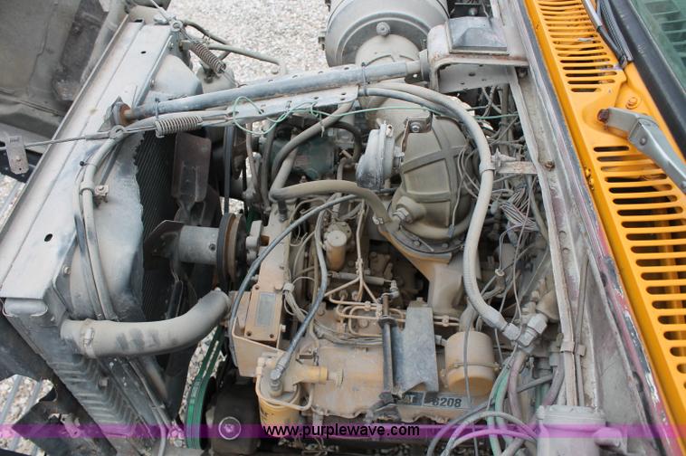 image for item D4013 1984 Ford 8000 Flatbed Dump Truck