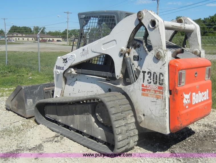 image for item D4020 2006 Bobcat T300 Turbo tracked skid steer