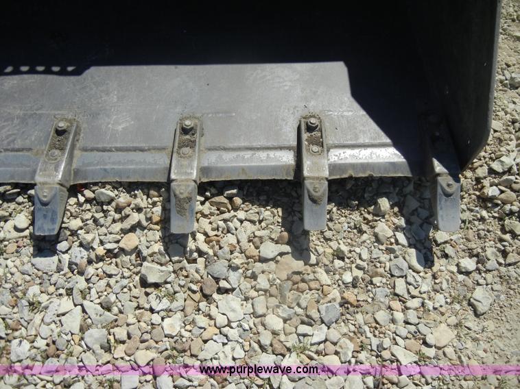 image for item D4020 2006 Bobcat T300 Turbo tracked skid steer