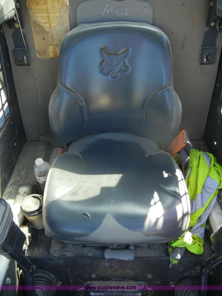 image for item D4020 2006 Bobcat T300 Turbo tracked skid steer