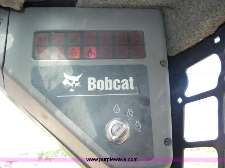 image for item D4020 2006 Bobcat T300 Turbo tracked skid steer