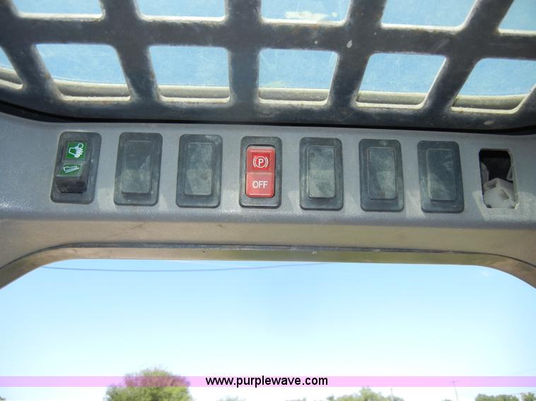 image for item D4020 2006 Bobcat T300 Turbo tracked skid steer