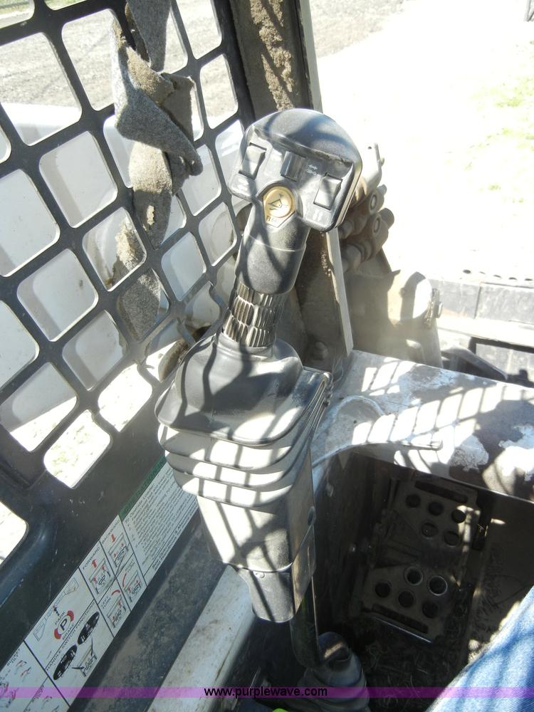 image for item D4020 2006 Bobcat T300 Turbo tracked skid steer
