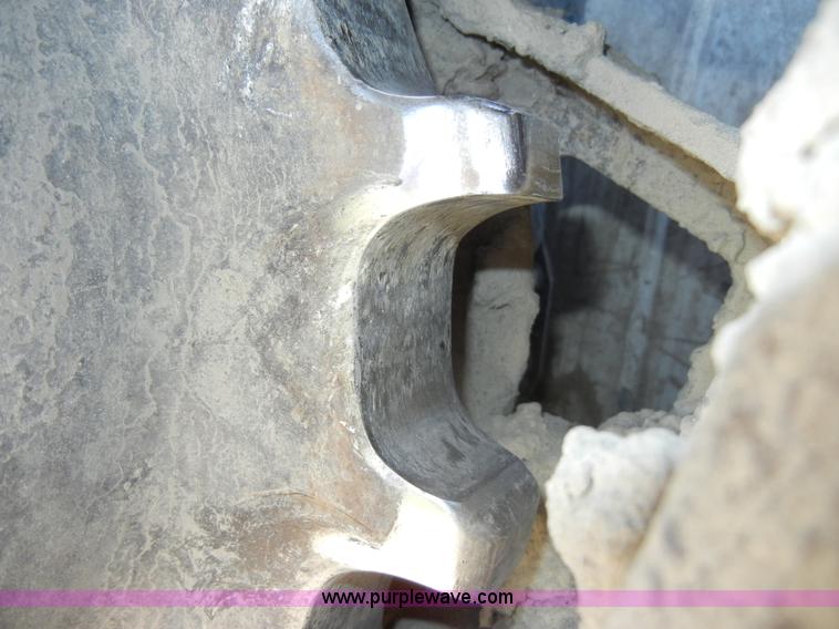 image for item D4020 2006 Bobcat T300 Turbo tracked skid steer