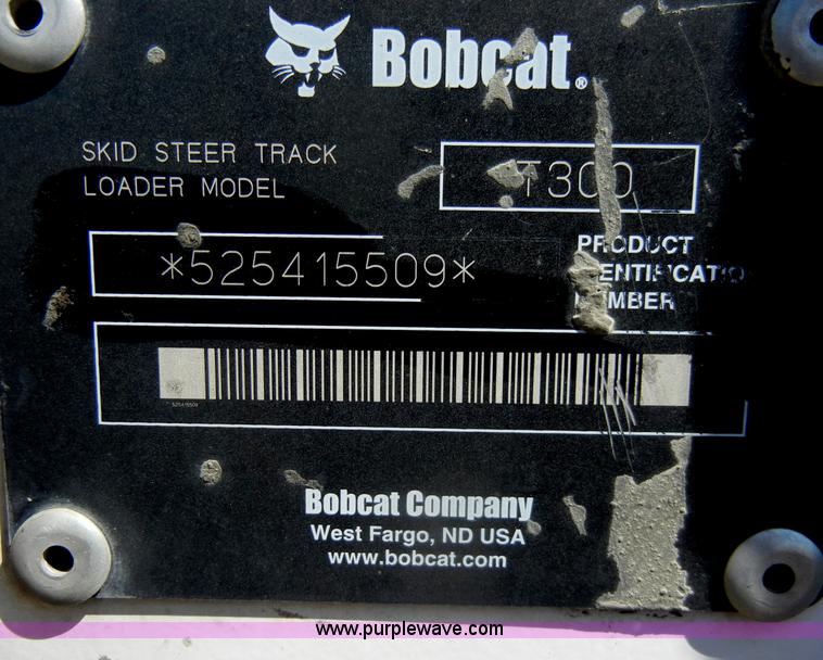 image for item D4020 2006 Bobcat T300 Turbo tracked skid steer