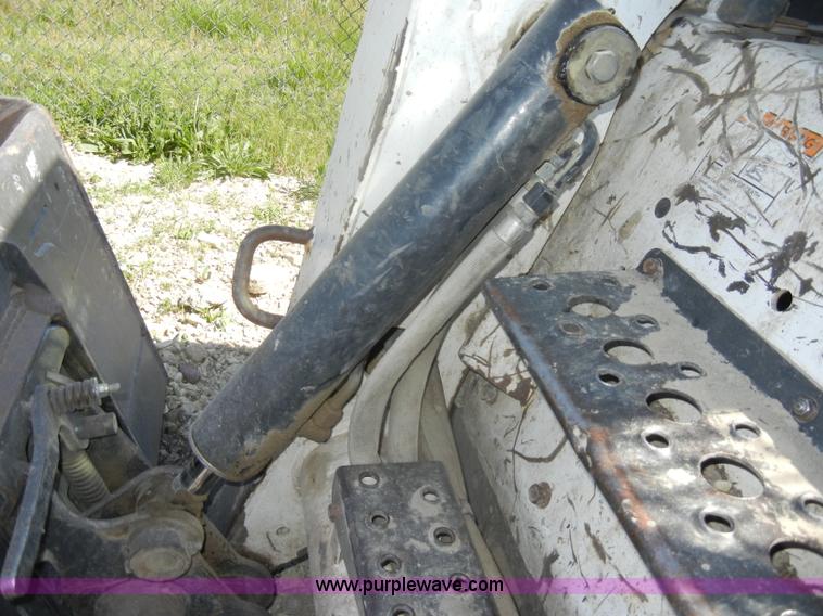 image for item D4020 2006 Bobcat T300 Turbo tracked skid steer