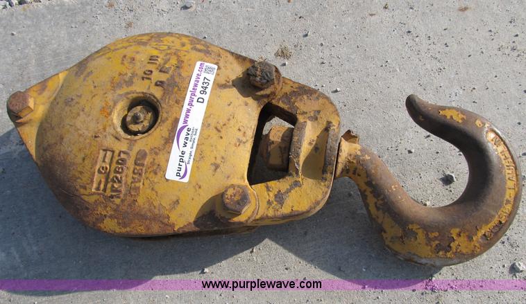 image for item D9437 Crosby Laughlin snatch block