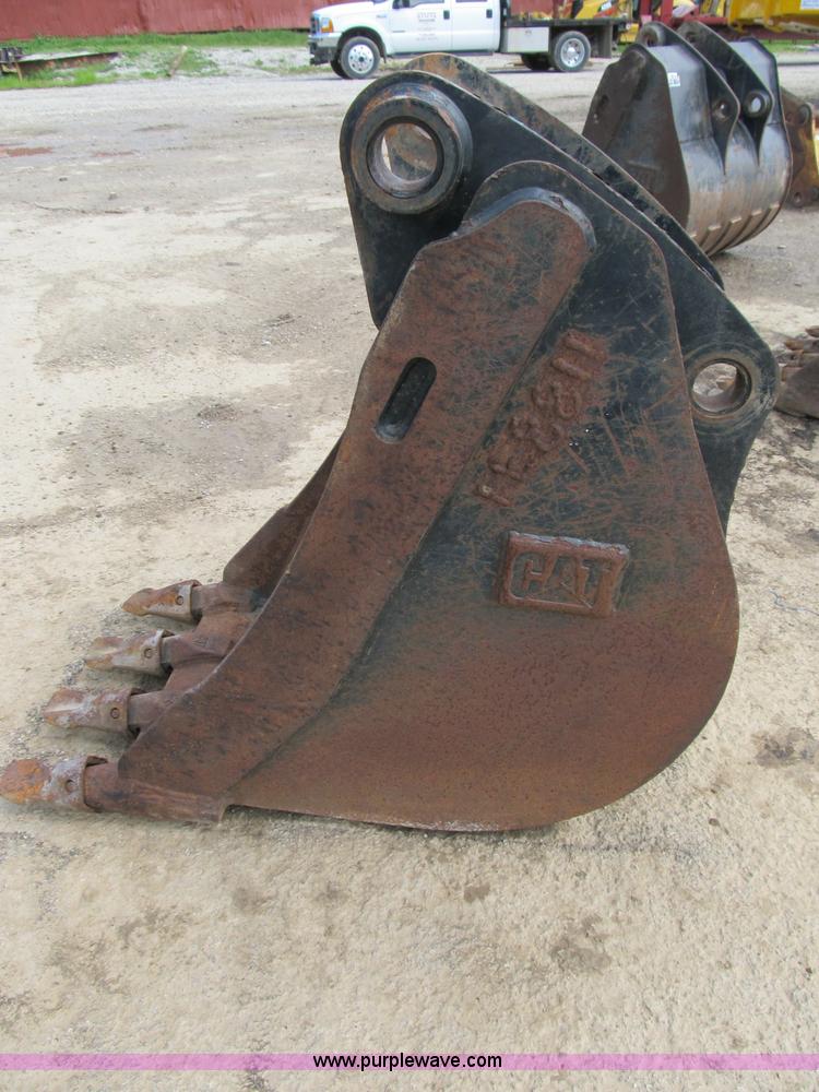 image for item D9443 Caterpillar 18" backhoe bucket