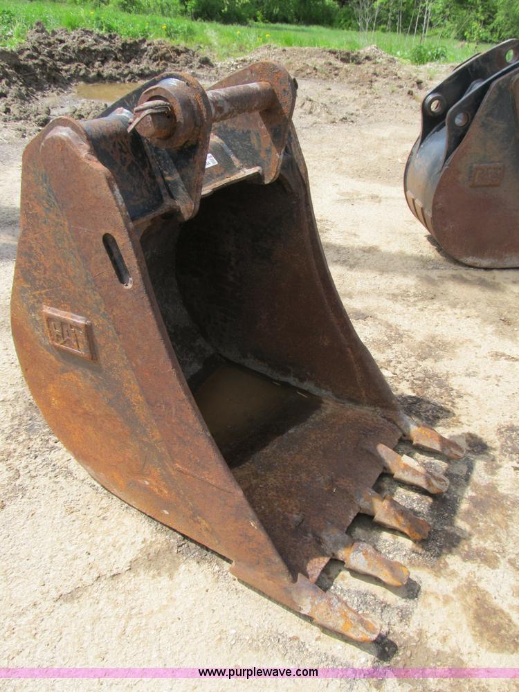 image for item D9444 Caterpillar 24" backhoe bucket