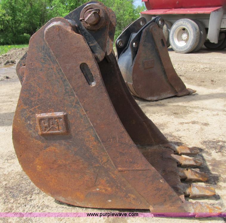 image for item D9444 Caterpillar 24" backhoe bucket