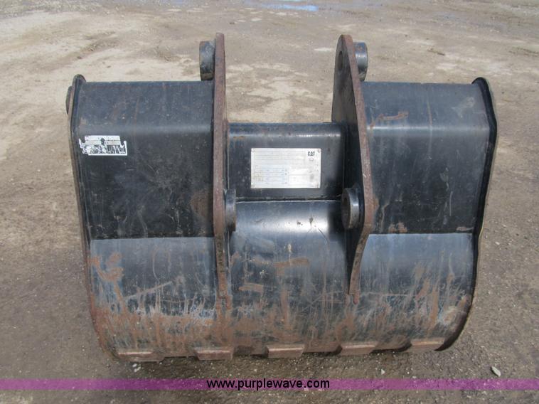 image for item D9445 Caterpillar 36" backhoe bucket