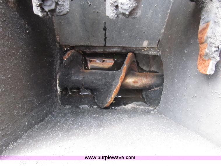 image for item D9457 Etnyre asphalt curb machine