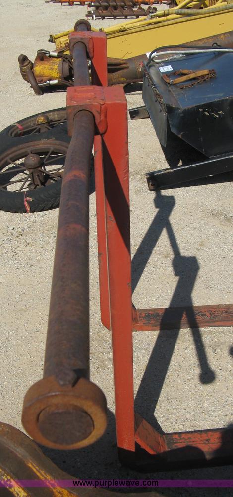 image for item G9812 Pipe mounted pallet forks