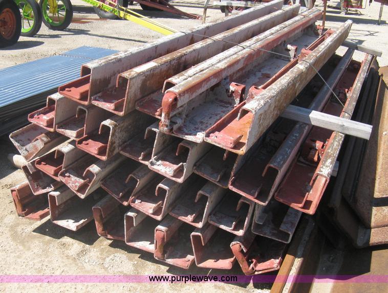 image for item G9841 (29) 10'L x 6"W Form boards