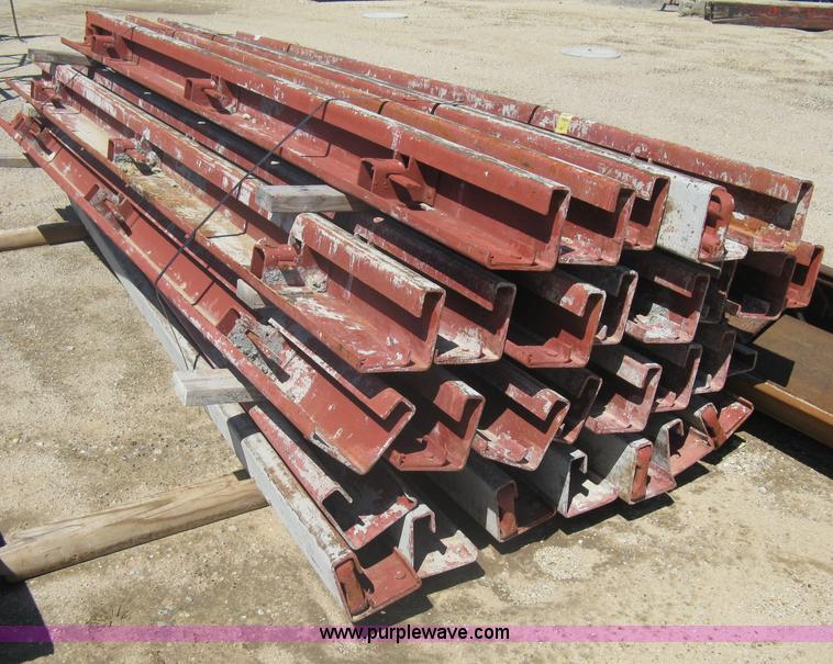 image for item G9841 (29) 10'L x 6"W Form boards