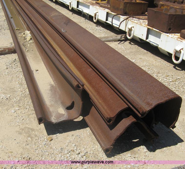 image for item G9853 Assorted steal sheeting corners