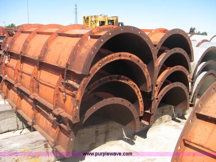 image for item G9857 Steel 36" diameter column forms