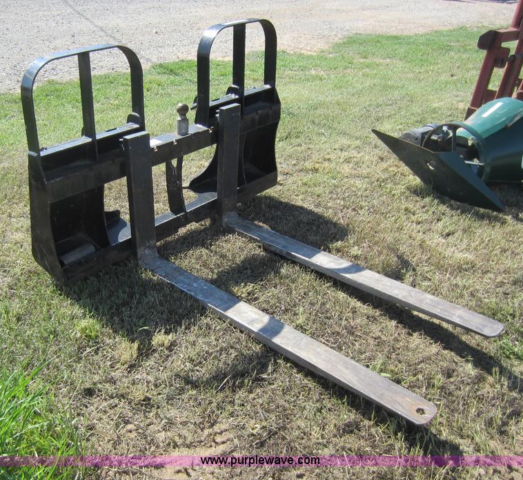 image for item V9049 HLA skid steer forks