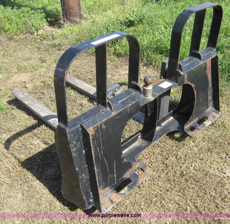 image for item V9049 HLA skid steer forks