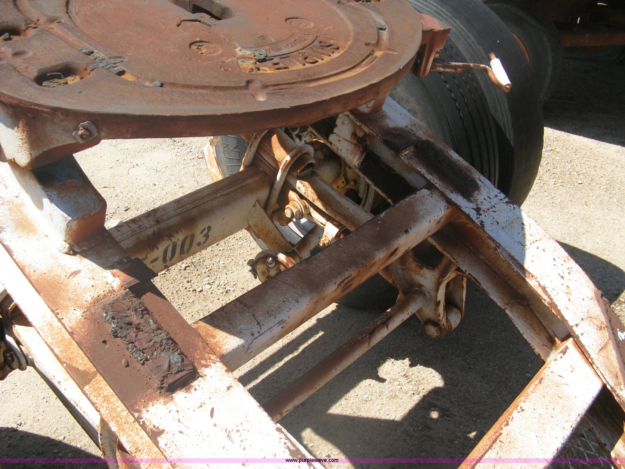 Fifth wheel tow dolly in Wichita, KS Item A6259 sold Purple Wave