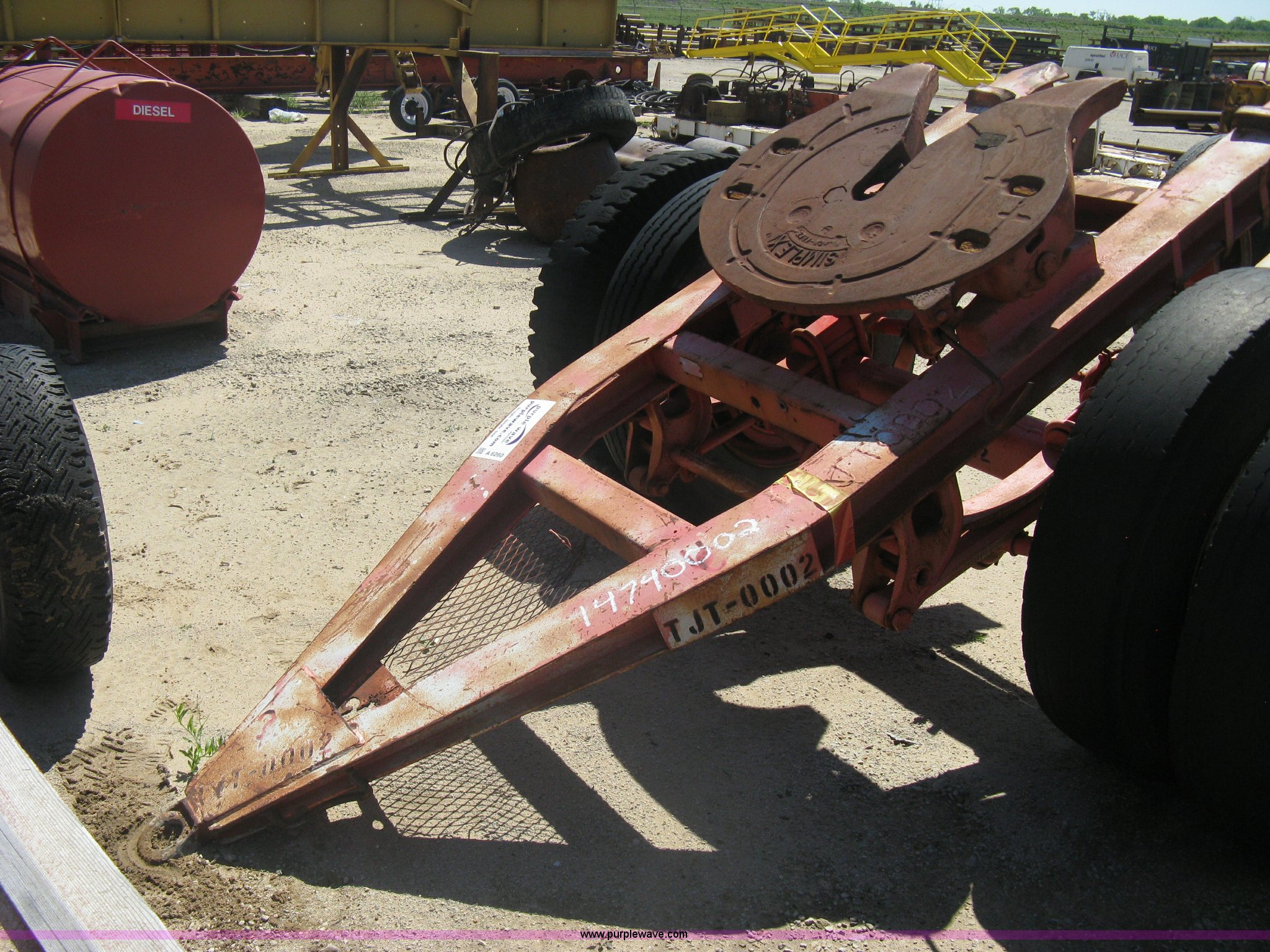 Fifth wheel tow dolly in Wichita, KS Item A6260 sold Purple Wave