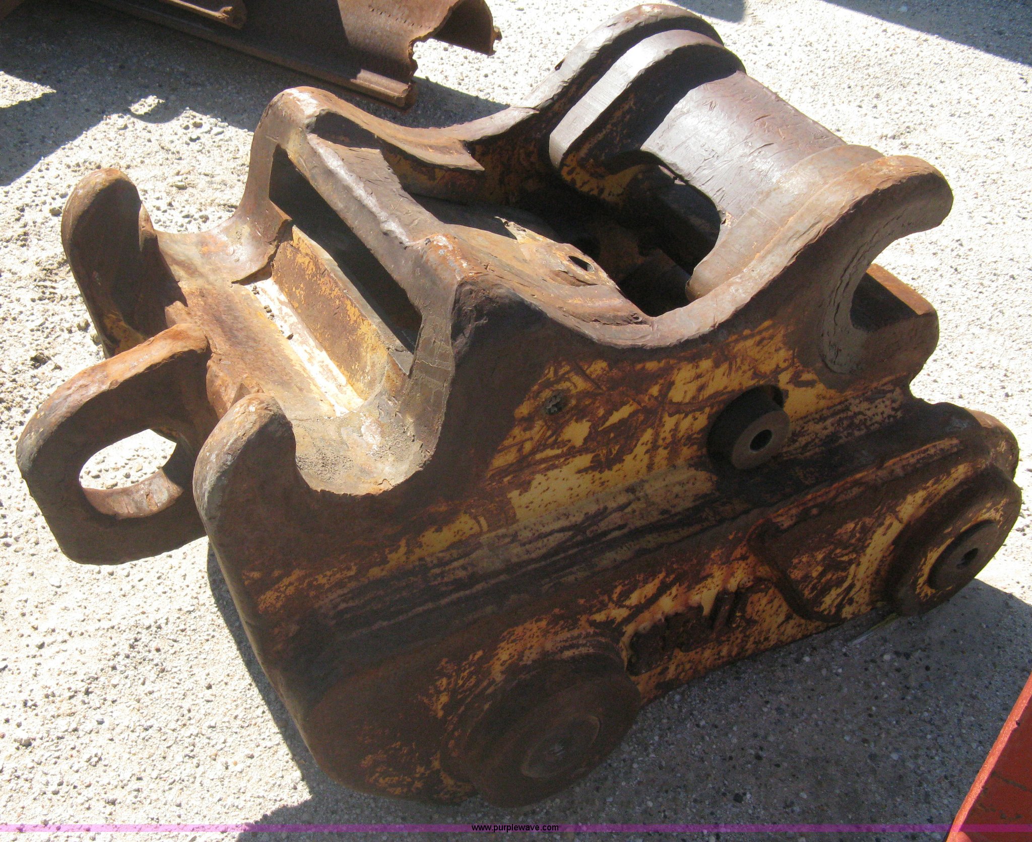 JRB excavator quick attach coupler in Wichita, KS Item G9813 sold