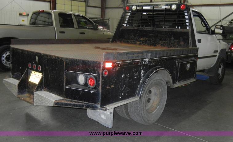 image for item D4041 2001 Dodge Ram 3500 Laramie SLT flatbed truck