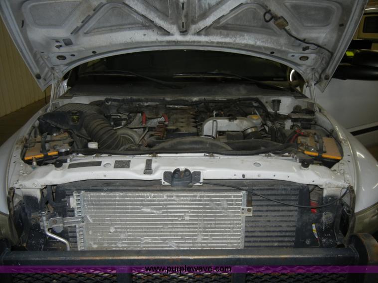image for item D4041 2001 Dodge Ram 3500 Laramie SLT flatbed truck
