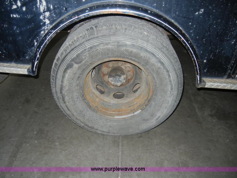 image for item D4041 2001 Dodge Ram 3500 Laramie SLT flatbed truck