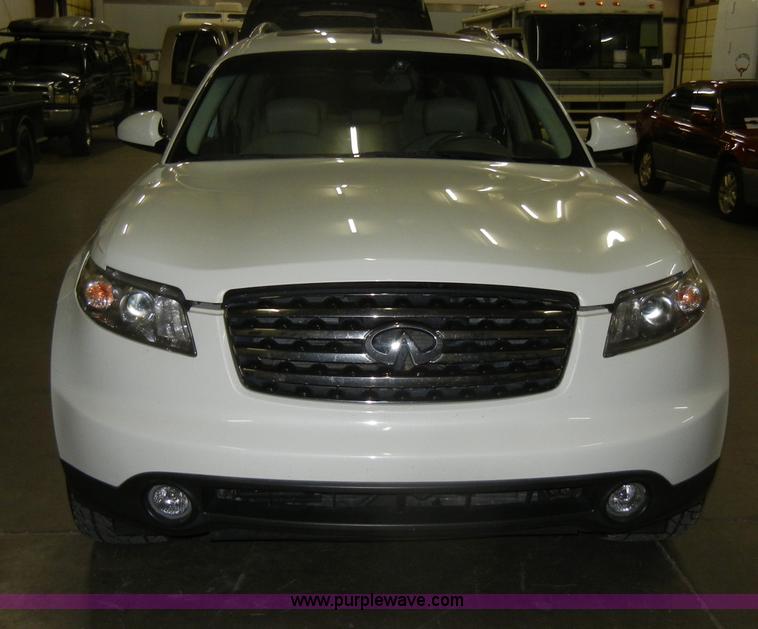 image for item D4045 2005 Infiniti FX45 SUV Non-repairable certificate, parts only