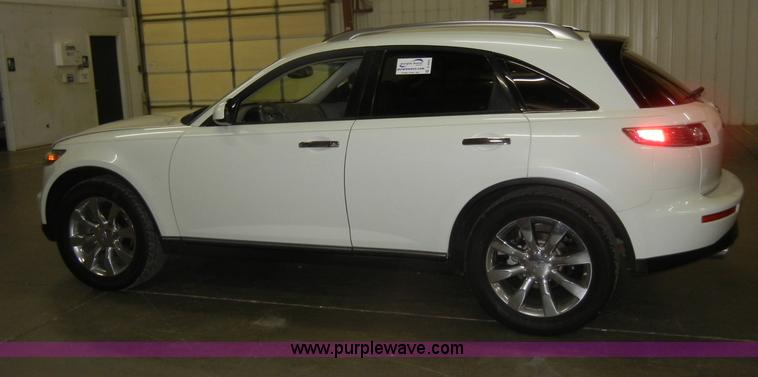 image for item D4045 2005 Infiniti FX45 SUV Non-repairable certificate, parts only