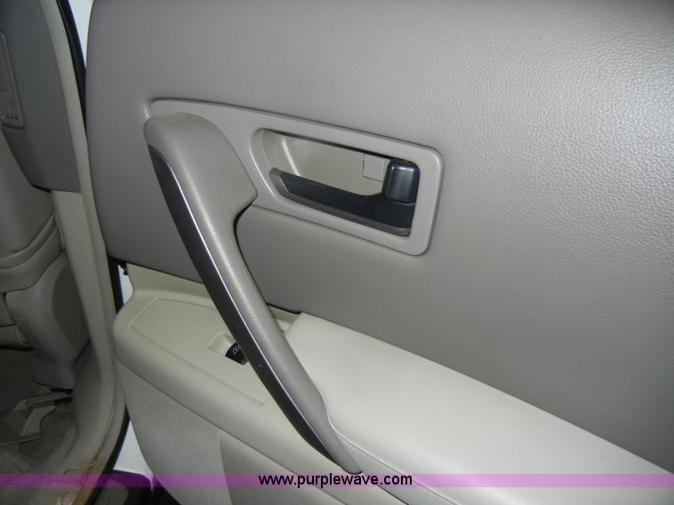 image for item D4045 2005 Infiniti FX45 SUV Non-repairable certificate, parts only