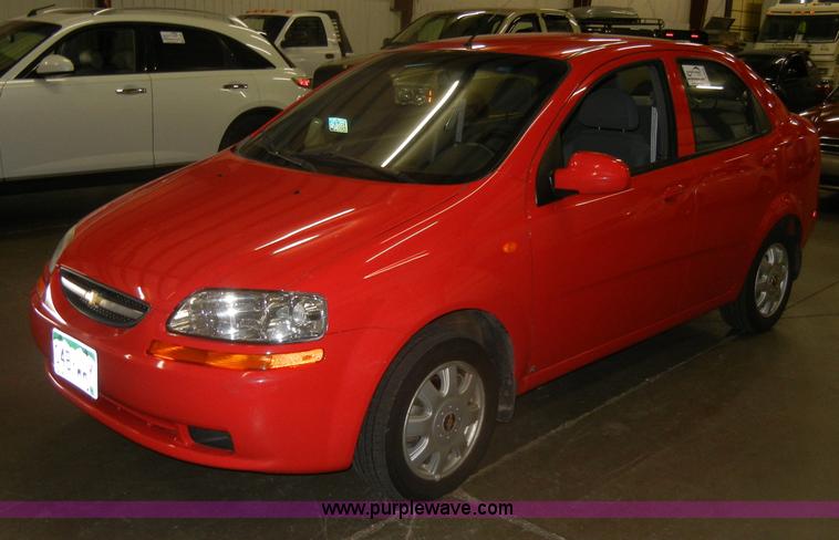 image for item D4046 2004 Chevrolet Aveo LS