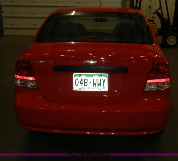 image for item D4046 2004 Chevrolet Aveo LS