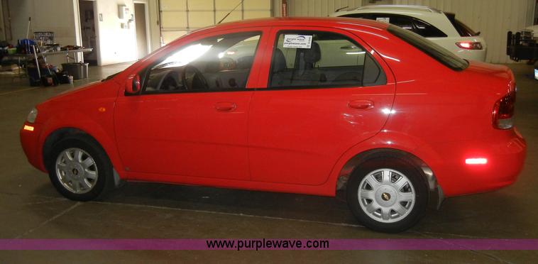 image for item D4046 2004 Chevrolet Aveo LS