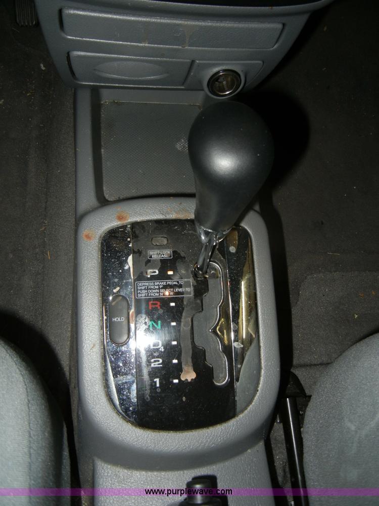 image for item D4046 2004 Chevrolet Aveo LS