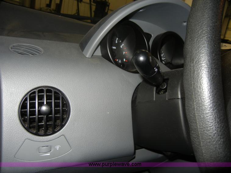 image for item D4046 2004 Chevrolet Aveo LS