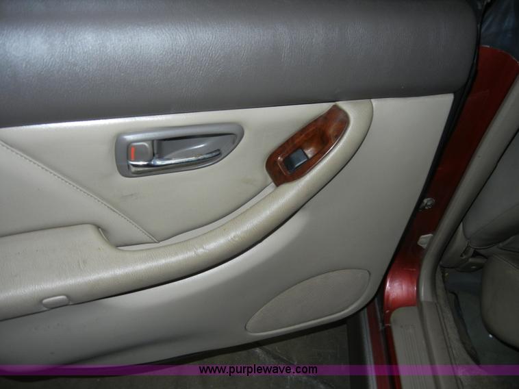 image for item D4047 2002 Subaru Outback Limitied SUV Non-repairable certificate, parts only