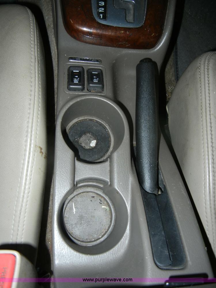 image for item D4047 2002 Subaru Outback Limitied SUV Non-repairable certificate, parts only