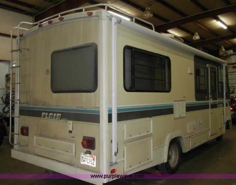 image for item D4048 1991 Ford Flair Fleetwood RV