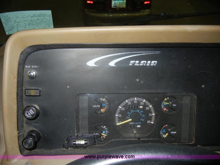 image for item D4048 1991 Ford Flair Fleetwood RV